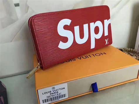 how much is a louis vuitton supreme bag|cartera louis vuitton supreme original.